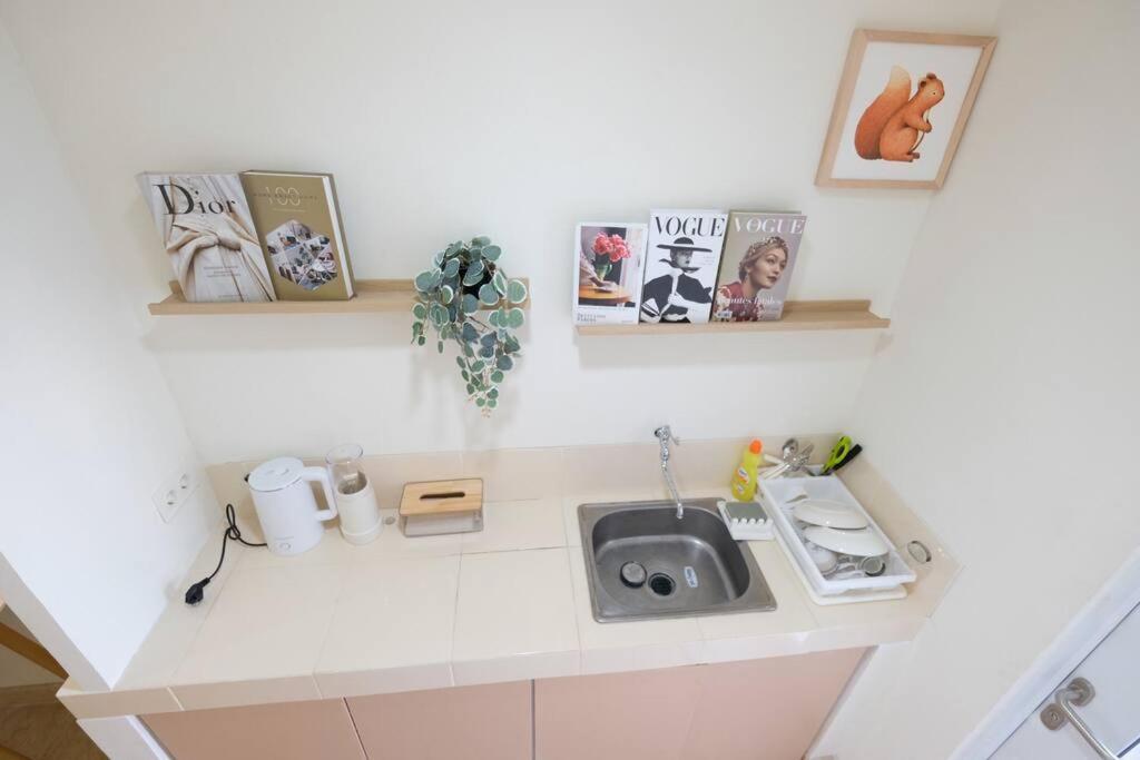 Apartment Delipark Mall Luas 60meter 2kamar Lexington Lt7 *